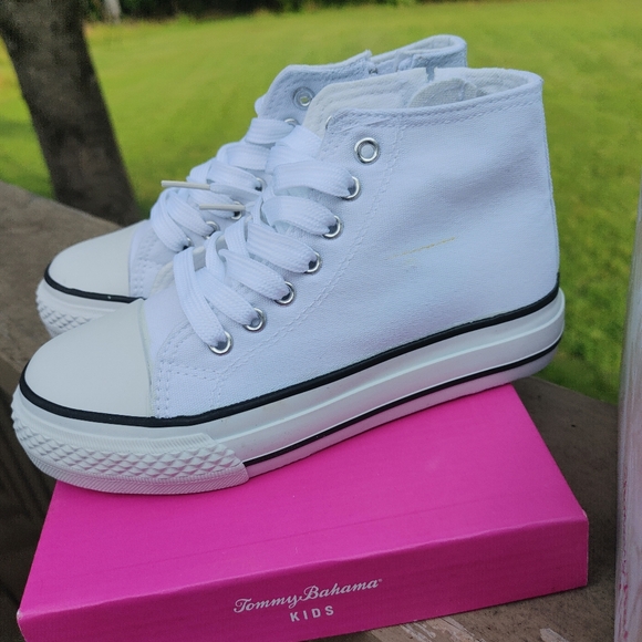 Tommy Bahama Hi-Top Sneakers, White 12T - Picture 7 of 15
